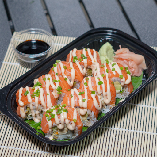 Salmon Notare Roll 